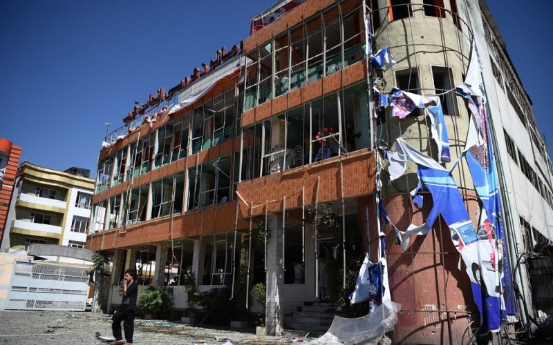 Imagem Ilustrando a Notícia: Ataque a hospital deixa dezenas de mortos no Afeganistão