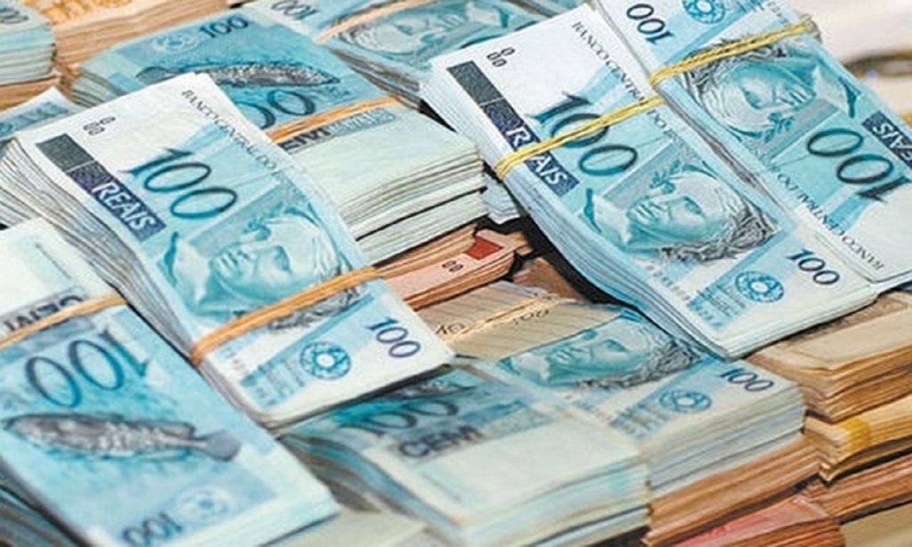 Imagem Ilustrando a Notícia: Sem ganhadores, Mega Sena acumula e deve pagar R$ 33 milhões na quarta