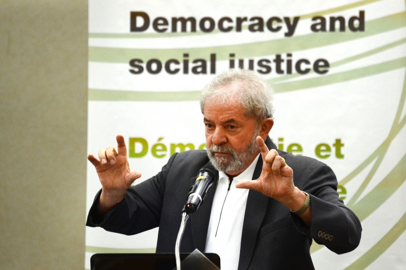 Imagem Ilustrando a Notícia: Lula vê ‘quadrilha’ no Congresso