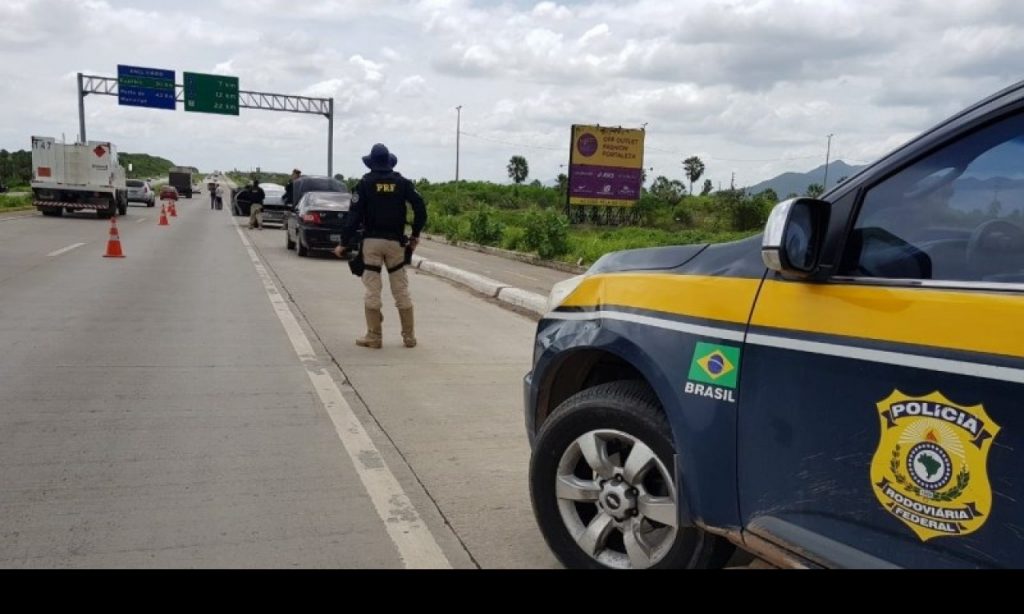 Imagem Ilustrando a Notícia: Polícia Rodoviária Federal fiscalizará trechos em rodovias goianas no decorrer do feriado