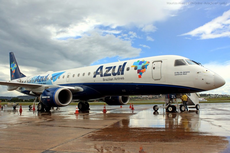 Imagem Ilustrando a Notícia: Azul passa a ligar Porto Alegre e Goiânia sem escalas