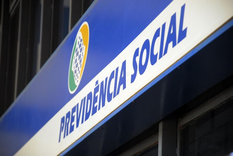 Imagem Ilustrando a Notícia: Operação da PF prende suspeitos de fraudar Previdência Social