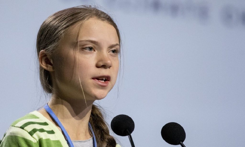 Imagem Ilustrando a Notícia: Greta Thunberg completa 18 anos e afirma “Estou finalmente livre”