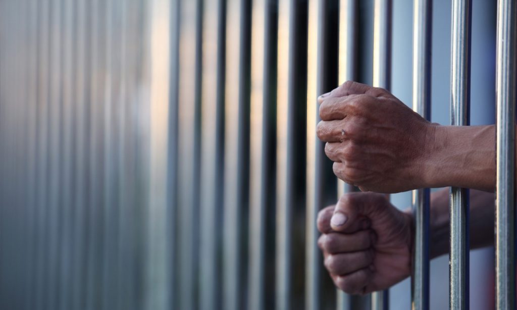 Imagem Ilustrando a Notícia: Parlamentares querem mudança ou fim do “saidão” de presos  em datas comemorativas