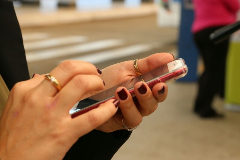 Imagem Ilustrando a Notícia: Em Goiânia, mais de mil usuários solicitaram o bloqueio de celulares roubados