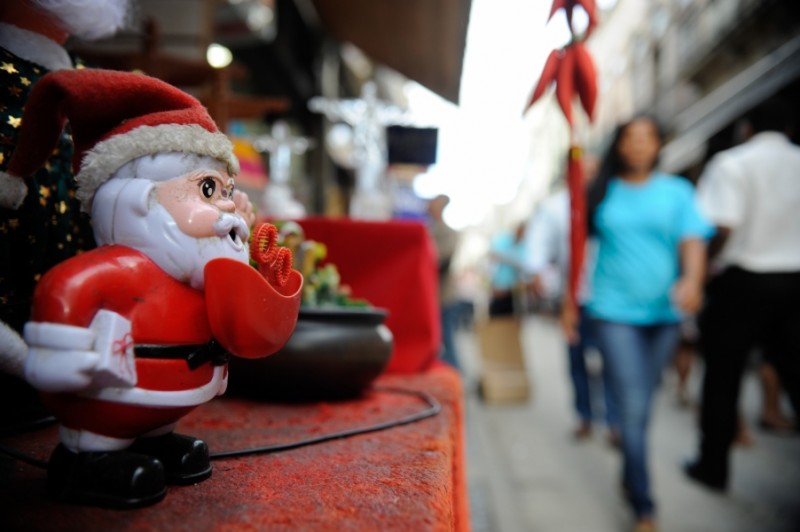 Imagem Ilustrando a Notícia: Preços do varejo para o Natal devem cair pela primeira vez desde 2009