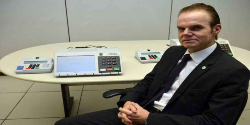 Imagem Ilustrando a Notícia: Secretário de Tecnologia reitera segurança das urna eletrônica