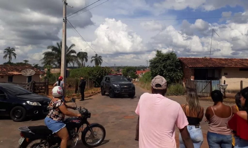 Imagem Ilustrando a Notícia: Cinco suspeitos de tráfico de drogas morrem em confronto com a PM em Piracanjuba