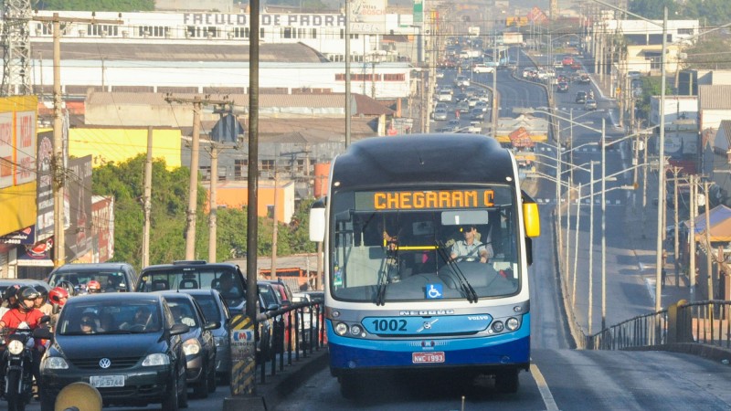 Imagem Ilustrando a Notícia: Metrobus reduz gastos e coloca mais ônibus no Eixo Anhanguera