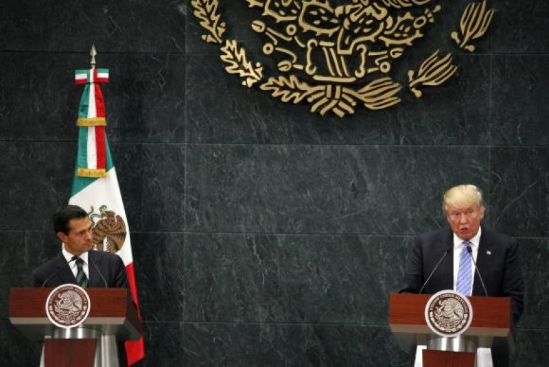 Imagem Ilustrando a Notícia: Presidente do México cancela visita a Trump em meio a polêmica sobre muro