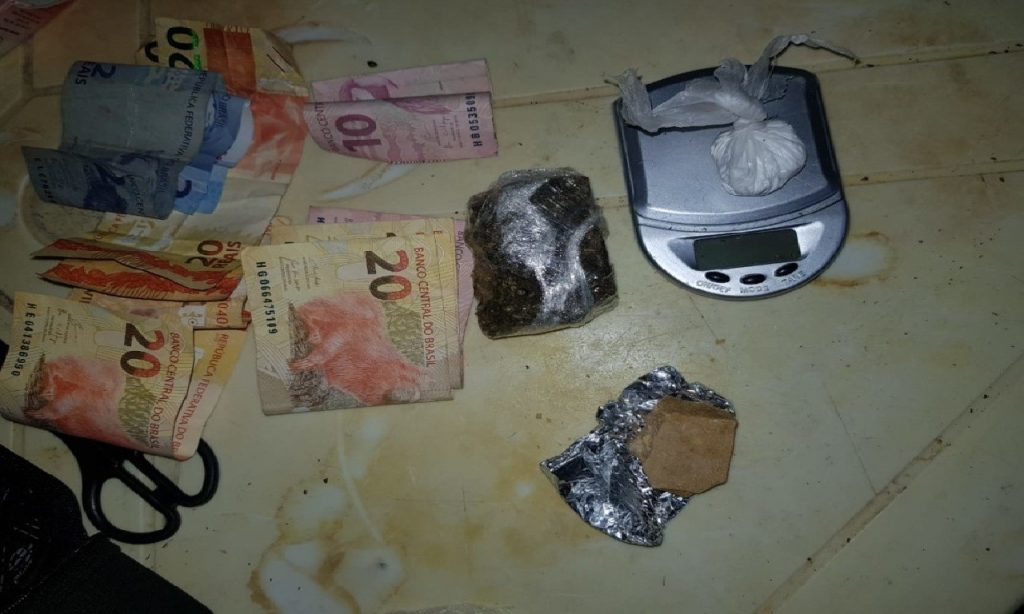 Imagem Ilustrando a Notícia: PC-GO prende cinco envolvidos com tráfico de drogas em Cidade Ocidental
