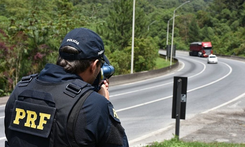 Imagem Ilustrando a Notícia: Senado ouvirá Sérgio Moro e Tarcísio de Freitas sobre suspensão de radares de velocidade