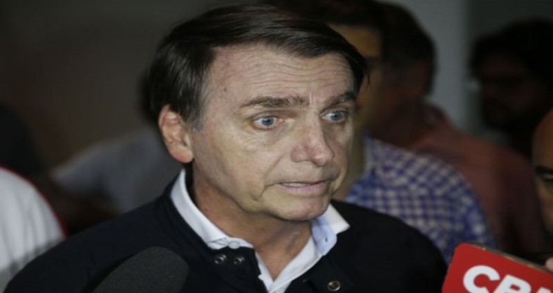 Imagem Ilustrando a Notícia: Bolsonaro diz que seu plano de privatizações agrada ao mercado
