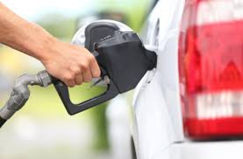 Imagem Ilustrando a Notícia: Postos ‘camuflam’ etanol para aumentar preços