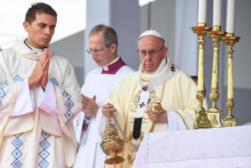 Imagem Ilustrando a Notícia: Papa expressa apoio a vítimas de desastres naturais no Caribe