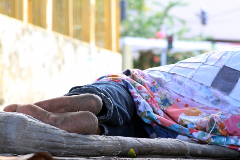Imagem Ilustrando a Notícia: Em três anos, 80 moradores de rua morreram em Goiânia