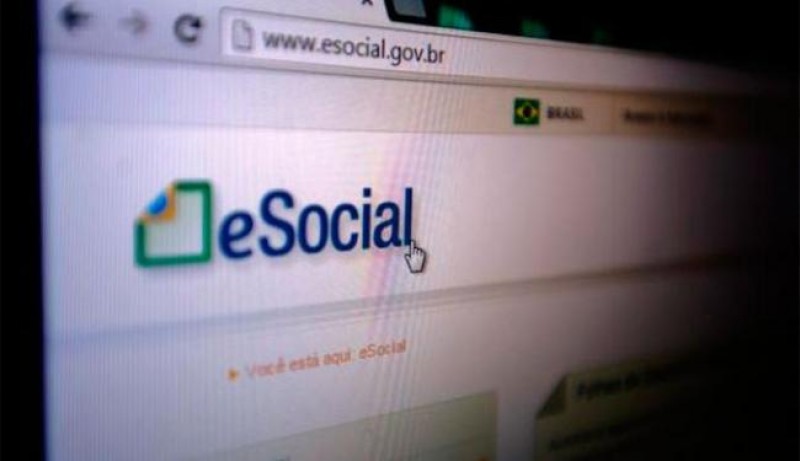 Imagem Ilustrando a Notícia: Governo do Estado vai implantar eSocial em Goiás​ após decisão federal