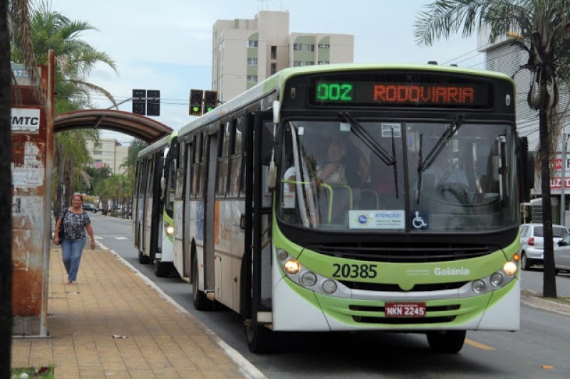 Imagem Ilustrando a Notícia: Novos abrigos em pontos de ônibus custarão R$ 12 milhões