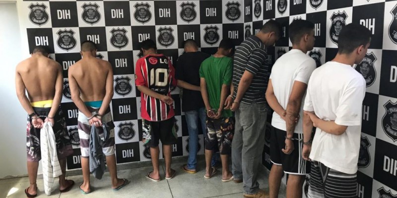 Imagem Ilustrando a Notícia: Polícia Civil prende 20 membros do Comando Vermelho em Goiânia