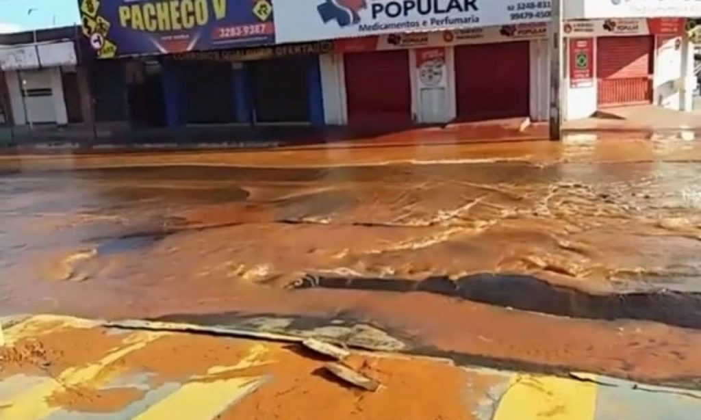 Imagem Ilustrando a Notícia: Adutora rompe em Aparecida e deixa 31 bairros sem água