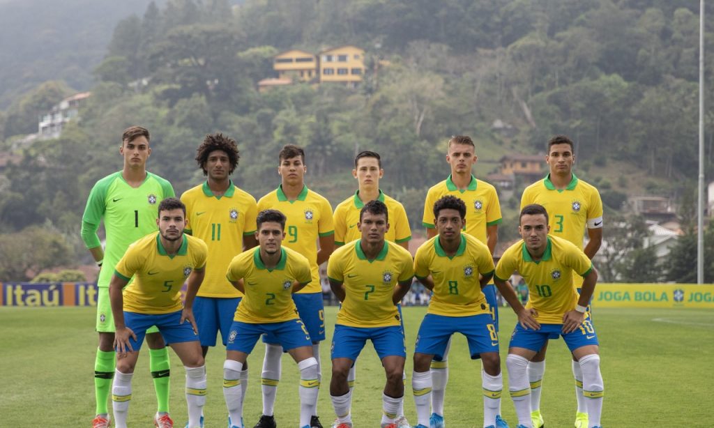 Imagem Ilustrando a Notícia: Brasil goleia em último amistoso antes do Mundial