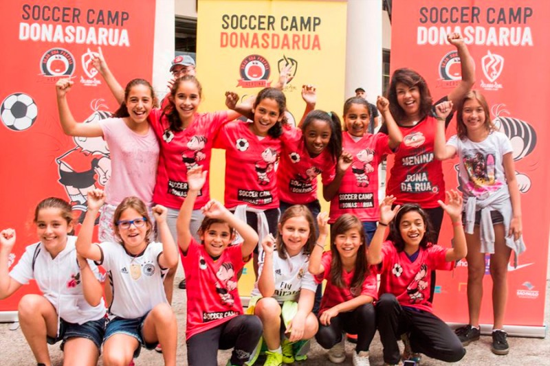 Imagem Ilustrando a Notícia: Soccer Camp Donas da Rua terá a 3ª edição em dezembro