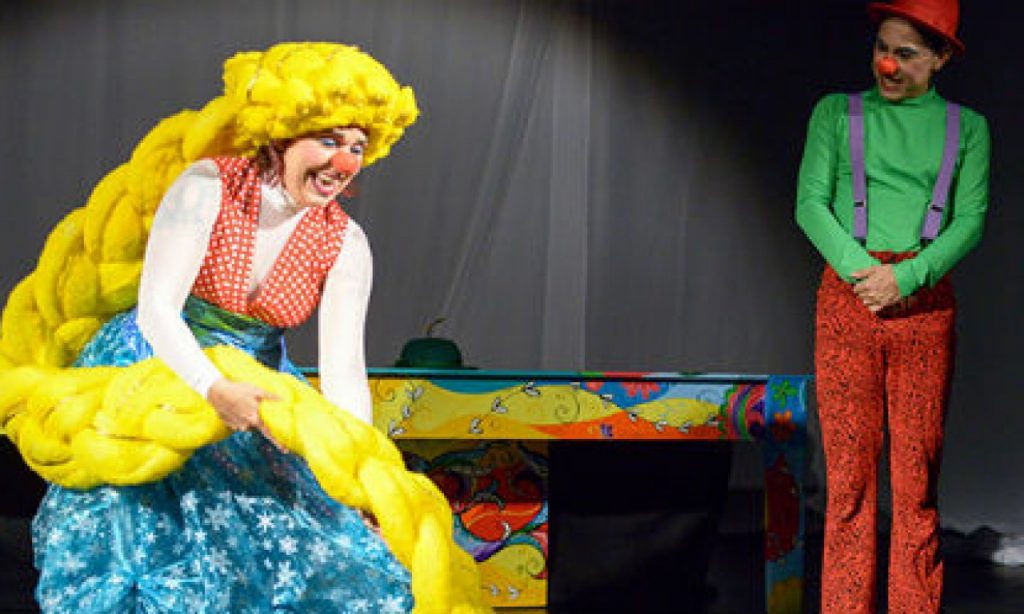 Imagem Ilustrando a Notícia: Projeto Burburinho Cultural é realizado no Teatro Goiânia neste fim de semana