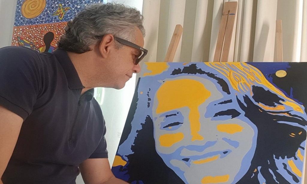 Imagem Ilustrando a Notícia: Conheça a trajetória do artista goiano Patto Rocko, que por meio da pop art eterniza personalidades