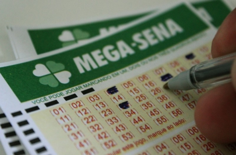 Imagem Ilustrando a Notícia: Mega-Sena acumula prêmio principal e deve entregar R$ 20 milhões no sábado