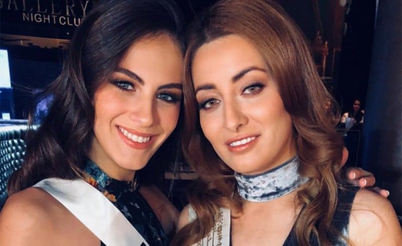 Imagem Ilustrando a Notícia: Miss Iraque e Miss Israel postam selfie, juntas, e causam saia justa entre os do