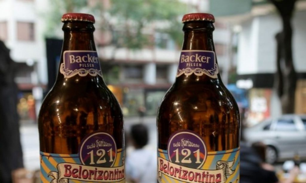 Imagem Ilustrando a Notícia: Análise de laboratório comprova contaminação em mais 14 lotes da cerveja Backer