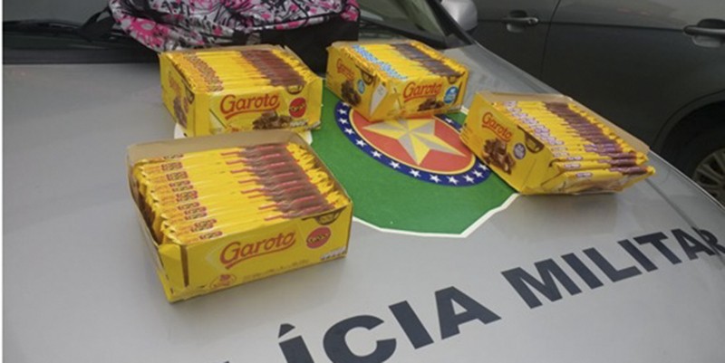Imagem Ilustrando a Notícia: Homem é preso após furtar 63 barras de chocolate em shopping