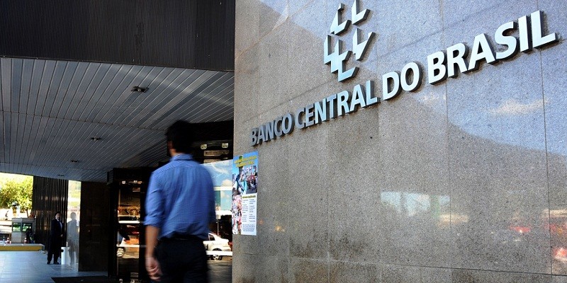Imagem Ilustrando a Notícia: Banco Central eleva taxa Selic para 13,25% ao ano, 11º aumento consecutivo