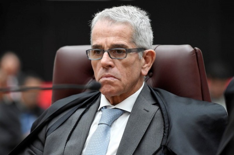 Imagem Ilustrando a Notícia: STJ rejeita pedido de Eduardo Cunha para ouvir 51 testemunhas