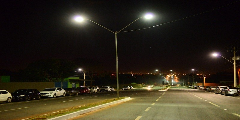 Imagem Ilustrando a Notícia: Mais de 26 mil pontos de iluminação são trocados em Goiânia