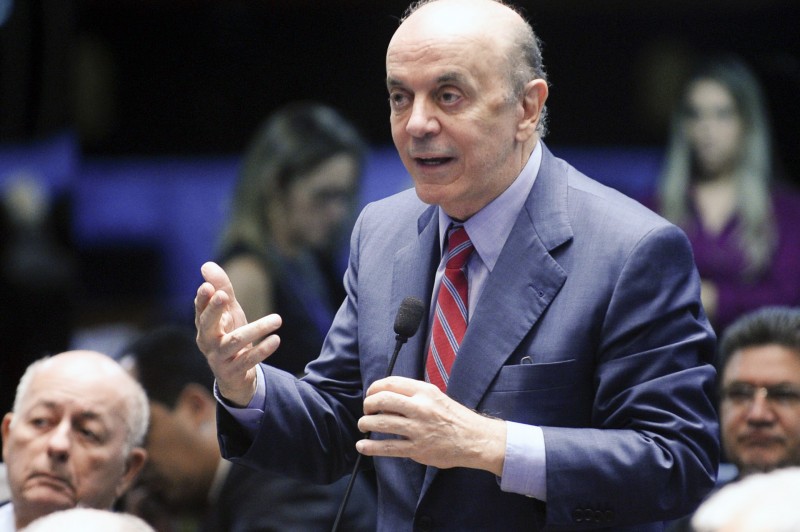Imagem Ilustrando a Notícia: PSDB entra no governo com o senador José Serra