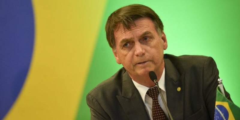 Imagem Ilustrando a Notícia: Bolsonaro defende a soberania e as leis brasileiras na internet
