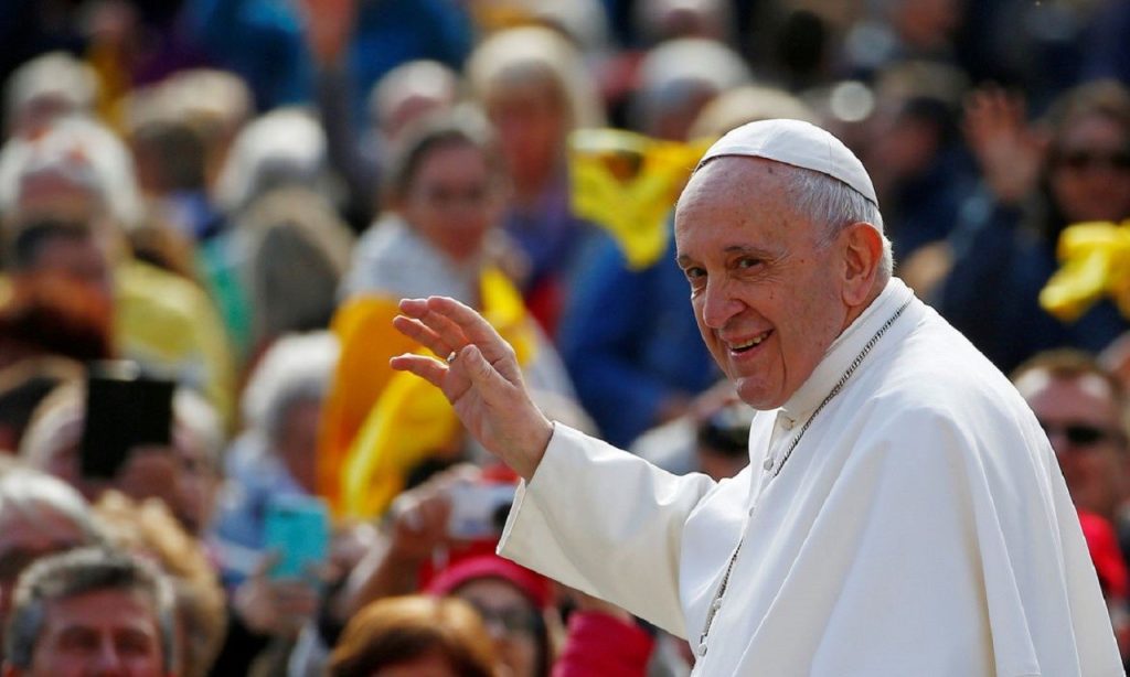 Imagem Ilustrando a Notícia: Papa rejeita proposta para permitir ordenação de homens casados