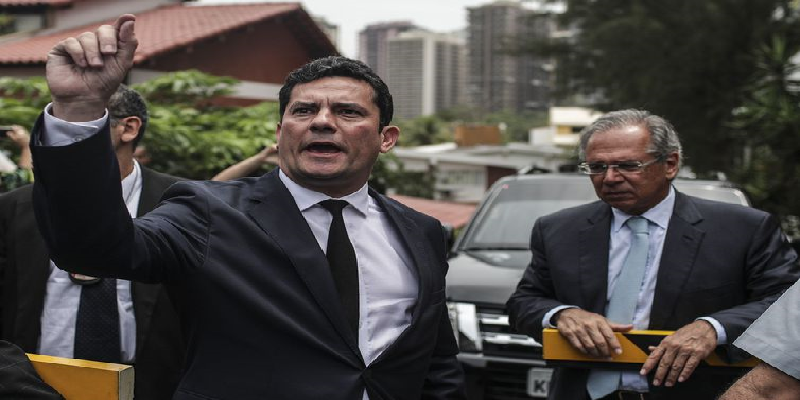 Imagem Ilustrando a Notícia: Moro aceita convite para ser ministro da Justiça