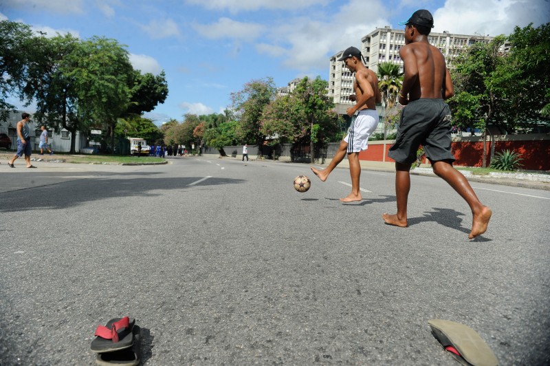 Imagem Ilustrando a Notícia: Molecada sedentária, os jovens no Brasil não praticam esporte