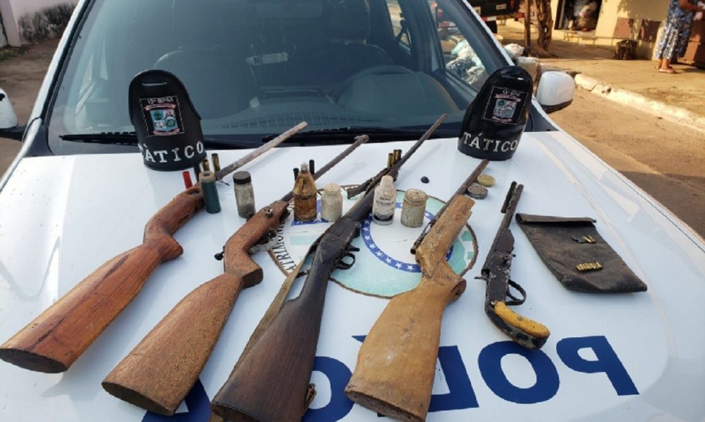 Imagem Ilustrando a Notícia: Homem suspeito de fabricar armas de fogo ilegalmente é preso em Goiânia