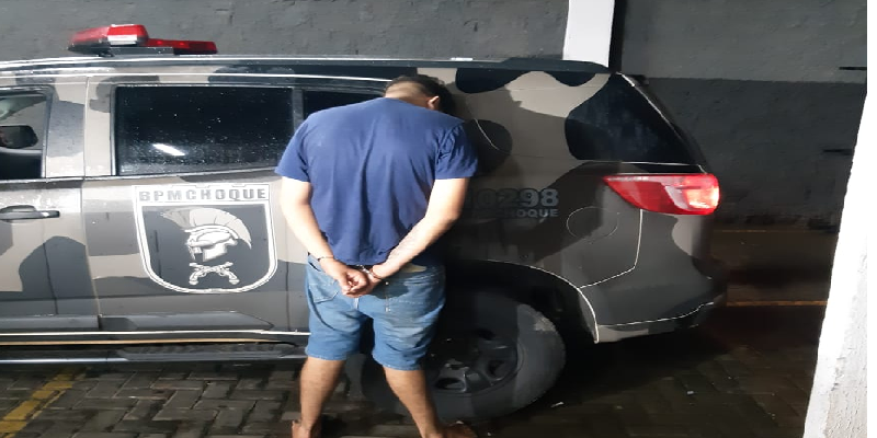 Imagem Ilustrando a Notícia: Homem é preso armado e com dois veículos roubados, em Goiânia