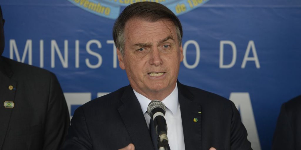 Imagem Ilustrando a Notícia: Bolsonaro anuncia que Rio de Janeiro receberá Fórmula 1 em 2020