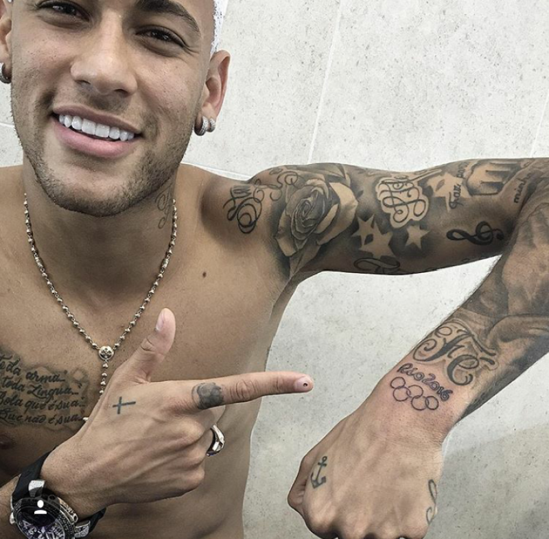 Imagem Ilustrando a Notícia: Neymar e Luan surpreendem com tatuagens em homenagem à Olimpíada