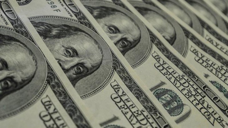 Imagem Ilustrando a Notícia: Dólar cai a R$ 3,69 e Bovespa tem alta de 3,69%