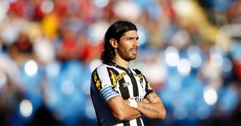 Imagem Ilustrando a Notícia: ‘Loco’ Abreu garante que treinará Botafogo