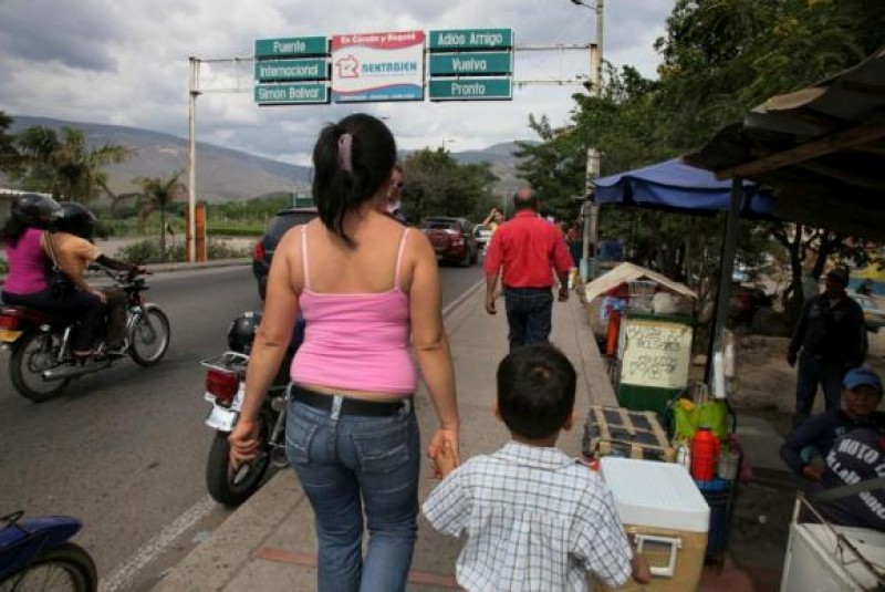 Imagem Ilustrando a Notícia: Cerca de 52 mil venezuelanos já pediram asilo no primeiro semestre deste ano