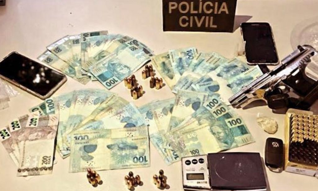 Imagem Ilustrando a Notícia: PC prende suspeitos de homicídio, em Abadia de Goiás