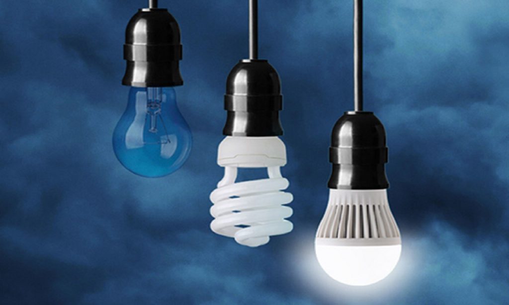 Imagem Ilustrando a Notícia: Enel irá trocar 2 mil lâmpadas de moradores em Goiânia e Aparecida