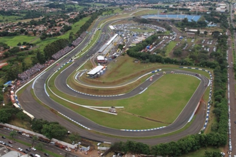 Imagem Ilustrando a Notícia: Autódromo de Goiânia sedia duas corridas neste sábado